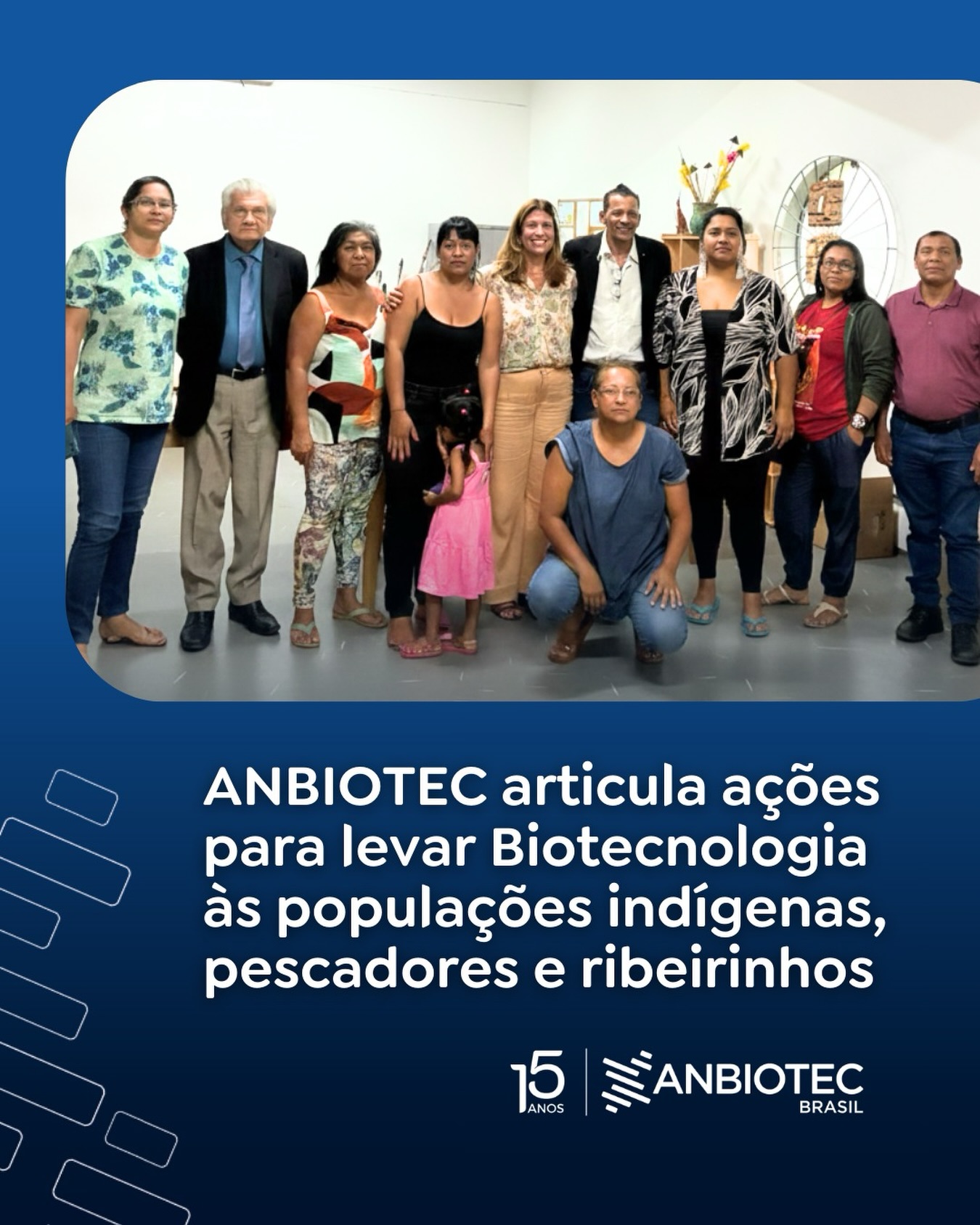 Neste mês de fevereiro, a ANBIOTEC esteve no Ministério da Ciência, Tecnologia e Inovação (@mcti), em Brasília (DF), para articular a democratização da ciência e levar saúde de ponta aos territórios indígenas e comunidades tradicionais.

A reunião contou com a presença de autoridades e lideranças fundamentais para a construção dessa nova etapa da bioeconomia brasileira:

👥 Representantes do Governo e Lideranças Institucionais:
- Inácio Arruda, Secretário de Ciência e Tecnologia para o Desenvolvimento Social (@sedes_df); 
- Daniel Gomes de Almeida Filho, Secretário de Desenvolvimento Tecnológico e Inovação (SETEC);
- Rogério Passos, Chefe de Gabinete do @mcti;
- Vanessa Silva da Silva, Presidente Executiva da ANBIOTEC;
- Bertrand Douet, Diretor da Anbiotec Brasil e Diretor da Startup @rhea_biotech. 

🌍 Vozes dos Territórios e Projetos Sociais:
- Osvaldo Rosa da Silva Junior (Junior Xukuru), Coordenador do Conselho Indígena no Distrito Federal e Líder do Território Recanto dos Encantados, representada pela Associação Indígena Recanto dos Encantados (AIRE);
- Ajax Tavares, Diretor da Confapesca - Confederação Nacional de Federações das Associações de Pescadores Artesanais e Aquicultura e de Organizações de Pesca;
- Neydaianene Queiroz de Pinho, Presidente da Aliança de Integração e Desenvolvimento das Comunidades Indígenas de Roraima - Terra Indígena Raposa Serra do Sol;
- Gumercindo Leandro da Silva Filho, Conselheiro de Administração do INCOH - Instituto Nacional de Cuidados Oncológicos e Humanização e Coordenador do @projetohamy.

🔬 Ciência e Inovação em campo:
- Lorenna Machado, Cientista Pesquisadora;
- Camila Pimentel, Diretora de Relacionamento Institucional e Governamental da Startup @bioi9biotec; 
- Michelle Cruz Costa Calhau, Sócia Diretora da Startup @bioi9biotec;
- Dra. Leila, representante da @bidiagnostics_. 

Nosso objetivo é transformar o potencial das nossas associadas em soluções reais, levando tecnologia de diagnóstico e cuidado para onde ela é mais urgente. Juntos, estamos construindo um futuro onde a inovação é sinônimo de justiça social! 

#ANBIOTEC #MCTI #Biotecnologia #Saúde #CiênciaBrasileira