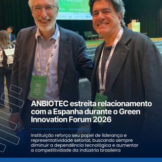 REAPROXIMAÇÃO | Nesta semana, Salamanca, na Espanha, foi o palco do Green Innovation Forum 2026, e a ANBIOTEC Brasil marcou presença como parceira oficial deste encontro estratégico sobre sustentabilidade e inovação radical.

📸 No registro: Nosso Diretor Técnico Relações Internacionais e Administrativo Financeiro, Bertrand Douet, ao lado de Stuart Medina, Diretor Internacional da @asebio_biotech em um momento que simboliza a reaproximação. 

Representar nossos Associados e o potencial do nosso setor em solo europeu é parte do nosso compromisso de dar voz global à ciência feita no Brasil.

O futuro é bio e é nosso! 🌿💎

#ANBIOTECBrasil #Biotecnologia #GreenInnovationForum #BioSpain2028 #LifeSciences

@anbiotecbrasil 
@asebio 
@salamanca_tech